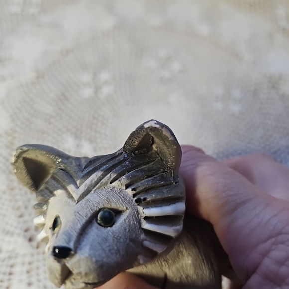 Artesania Rinconada Vintage Retired Wolf/Dog Figurine, Few Chips - Picture 9 of 11